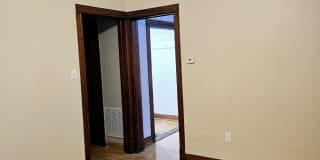 919 N Leavitt Gallery 4