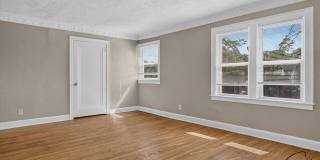$1675 - Fitzgerlad Brick 3 Bedroom 2 Bath Gallery 8