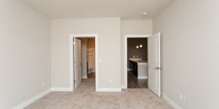 Flats on Houk Gallery 18