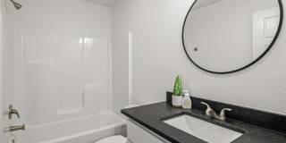 547 W Pickens Road Gallery 14