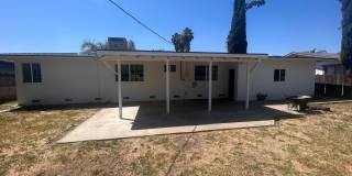 Move in Ready in  Hanford 3 bedroom, 1 bath with large yard! Gallery 20