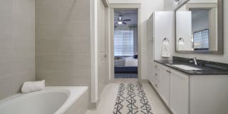 Gateway Chastain Gallery 88