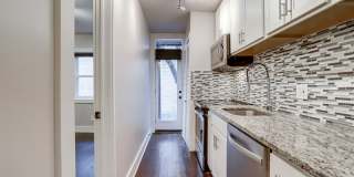 82 Q Street Southwest - 1 Gallery 3