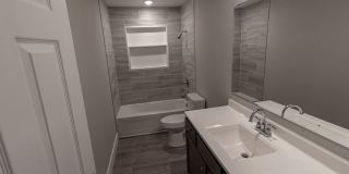 Cute 2 bedroom Duplex Gallery 3