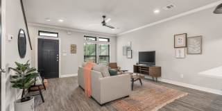 504 Cooner Street - A Gallery 14