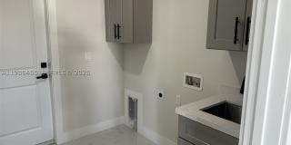 712 EUSTON AVENUE S Gallery 9