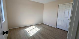 392 E Dirkley Ave Gallery 21