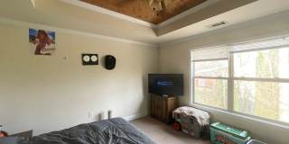 Cute 4 Bedroom Near Downtown for Pre-Lease Gallery 15