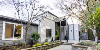 Skyline at Murrayhill Gallery 32