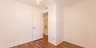 Charming 3 bedroom, 1.5 bathroom Located in North Austin! Gallery 13