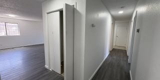 Large Living Area, rear yard has RV Access! Gallery 14