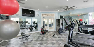 Lucerne at Lake Brandon Apartments Gallery 22