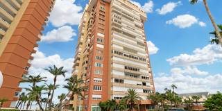Spacious 2-Bedroom Waterfront Condo in Redington Shores – Long-Term Rental! Gallery 1