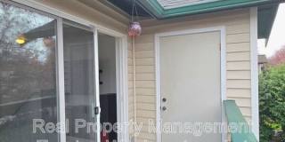 2824 Valencia St Gallery 18