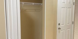 BEAUTIFUL 2 BEDROOM TOWNHOME IN SOUTH SALEM HILLS! Gallery 13