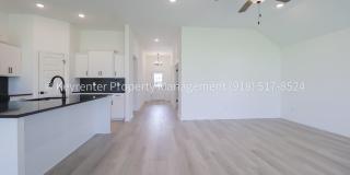 Stunning New Construction Simmons Home - 5 Bed 3 Bath - Move In Ready! Gallery 14