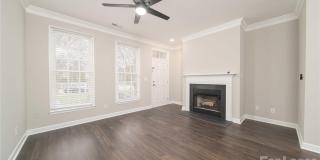 108 Southsquare Row Gallery 2