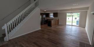 Spacious Southside Duplex Gallery 5