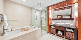 6801 Collins Ave appt 604 (A11974352) Gallery 6