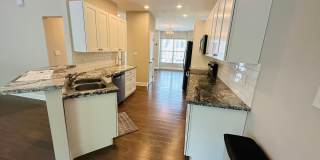 Spacious 3BR Home Near UT Hospital & Downtown Knoxville Gallery 19