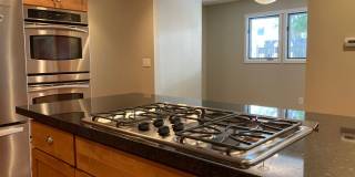 3BR/3BA with FP, fenced front yard, lots of beautiful upgrades! Gallery 7