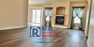 Beautiful 4 bedroom 3 bath house - attached garage Gallery 13