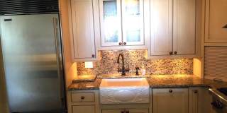 28 MAIN Street Gallery 6