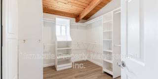 2655 Loring Street Gallery 12