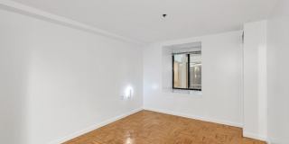 357 Commercial Street Gallery 11