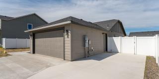 Never been rented before new home in Mae Valley, 3 bed 2 bath house Gallery 1