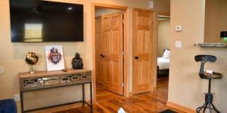 Charming 2BR House in Charlotte Gallery 1