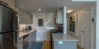 Amazing apartment in Allston Gallery 13