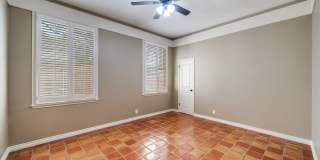 301 Wickford Way St Gallery 17