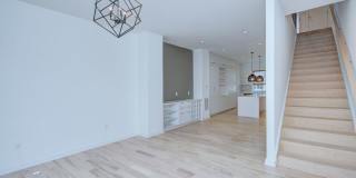 Welcome to 2737 Shenandoah Ave – a modern townhome for rent in Charlotte located in the highly sought-after Chantilly neighborhood Gallery 12