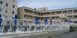 6100 Boardwalk Gallery 1