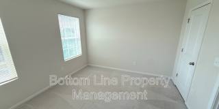 15708 Country House St Gallery 13