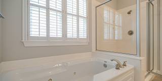 Beautiful Home in Willow Springs Just Minutes to Downtown Franklin Gallery 19