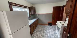 1 Bedroom House Near Columbian Park Gallery 4