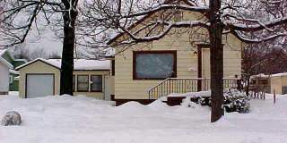 2 Bedroom / 1 Bath House in GREAT Location! Gallery 15