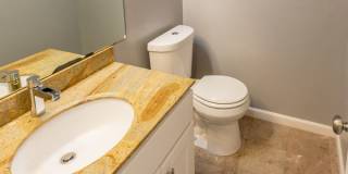 Beautiful End Unit Townhouse Gallery 9