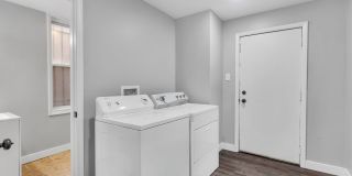 4 Bed 2 Bath - Newly updated Shadyside home Gallery 5