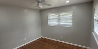 Remodeled 3 bedroom 2 bathroom house with 2 car garage and fenced yard Gallery 23