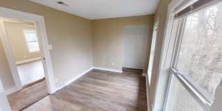 716 Pearl Street Gallery 14
