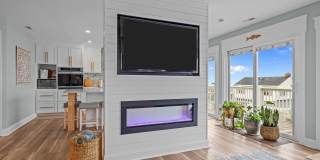 201 W Glenn Street Gallery 9