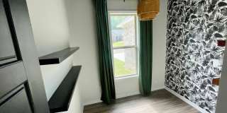 Beautiful 3/2 + office home for rent next to Brandon High School! Gallery 17