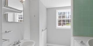 9116 HAMILTON DR Gallery 35