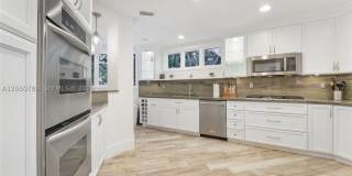 2449 S Bayshore Dr Gallery 9