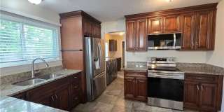 3840 South Plaza Trail Gallery 3