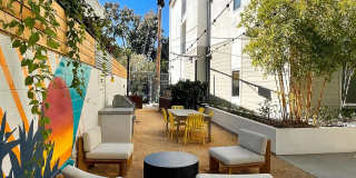 Venice on Rose Gallery 21