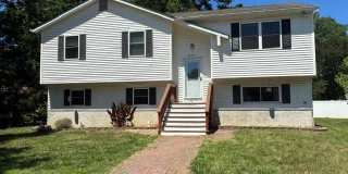 22240 HAWTHORNE Way Gallery 1